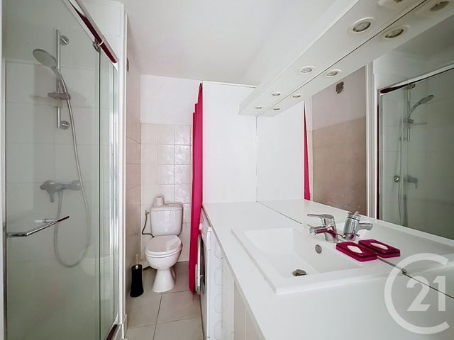 Appartement F1 &agrave; louer - 1 pi&egrave;ce - 26 m2 - Cannes - 06 - PROVENCE-ALPES-COTE-D-AZUR