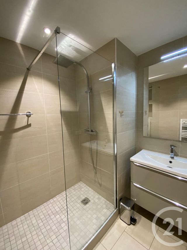 Appartement F3 &agrave; louer - 3 pi&egrave;ces - 55,49 m2 - Cannes - 06 - PROVENCE-ALPES-COTE-D-AZUR