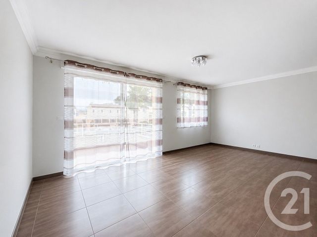 Appartement F2 &agrave; louer - 2 pi&egrave;ces - 48,96 m2 - Mandelieu La Napoule - 06 - PROVENCE-ALPES-COTE-D-AZUR