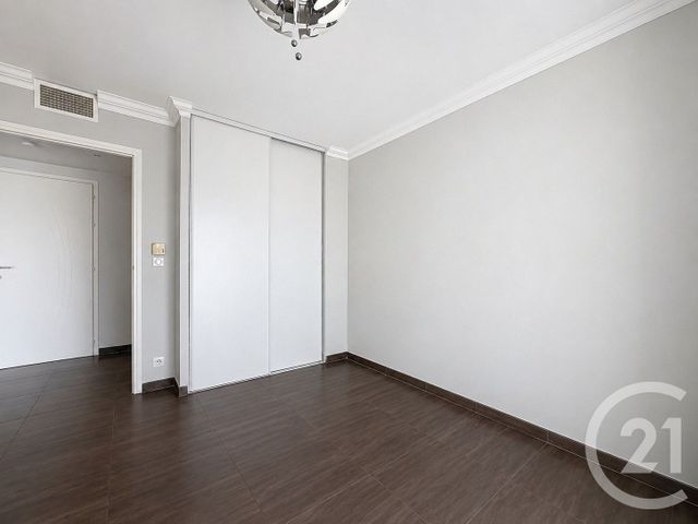 Appartement F2 &agrave; louer - 2 pi&egrave;ces - 48,96 m2 - Mandelieu La Napoule - 06 - PROVENCE-ALPES-COTE-D-AZUR