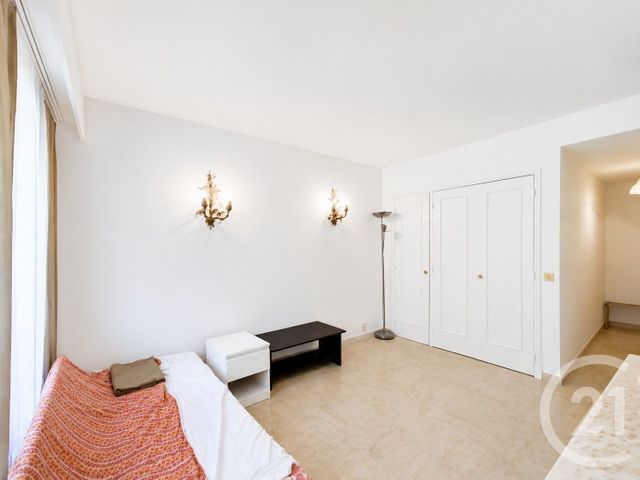 Appartement F1 &agrave; louer - 1 pi&egrave;ce - 24,24 m2 - Cannes - 06 - PROVENCE-ALPES-COTE-D-AZUR