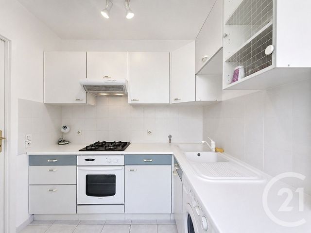 Appartement F1 &agrave; louer - 1 pi&egrave;ce - 24,24 m2 - Cannes - 06 - PROVENCE-ALPES-COTE-D-AZUR