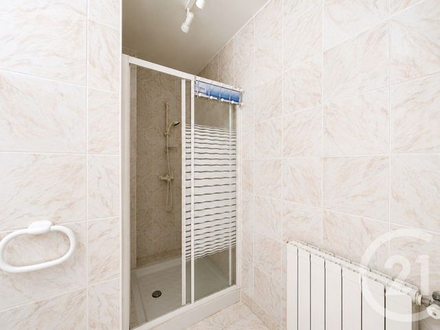 Appartement F1 &agrave; louer - 1 pi&egrave;ce - 24,24 m2 - Cannes - 06 - PROVENCE-ALPES-COTE-D-AZUR