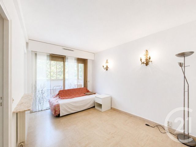 Appartement F1 &agrave; louer - 1 pi&egrave;ce - 24,24 m2 - Cannes - 06 - PROVENCE-ALPES-COTE-D-AZUR