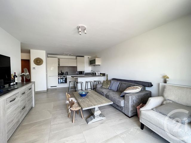 Appartement F3 &agrave; louer - 3 pi&egrave;ces - 64,90 m2 - Valbonne - 06 - PROVENCE-ALPES-COTE-D-AZUR