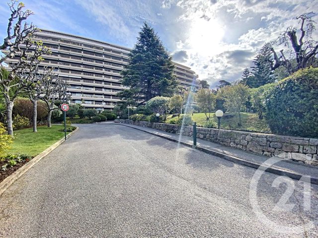Appartement F2 &agrave; vendre - 2 pi&egrave;ces - 68,54 m2 - Cannes - 06 - PROVENCE-ALPES-COTE-D-AZUR