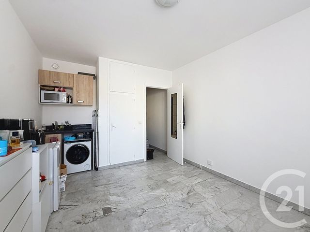 Appartement F1 &agrave; louer - 1 pi&egrave;ce - 18,83 m2 - Cannes - 06 - PROVENCE-ALPES-COTE-D-AZUR