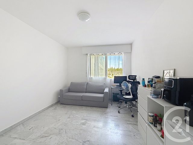 Appartement F1 &agrave; louer - 1 pi&egrave;ce - 18,83 m2 - Cannes - 06 - PROVENCE-ALPES-COTE-D-AZUR