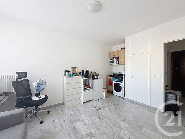 Appartement F1 &agrave; louer - 1 pi&egrave;ce - 18,83 m2 - Cannes - 06 - PROVENCE-ALPES-COTE-D-AZUR