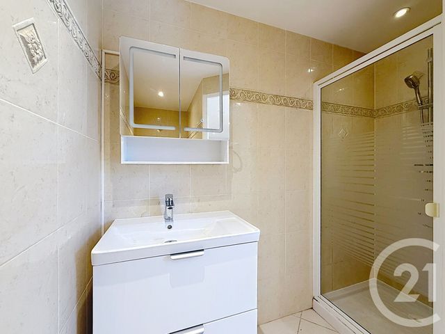 Appartement F2 &agrave; louer - 2 pi&egrave;ces - 51,17 m2 - Cannes - 06 - PROVENCE-ALPES-COTE-D-AZUR