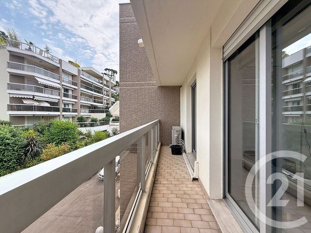 Appartement F3 &agrave; louer - 3 pi&egrave;ces - 78,33 m2 - Nice - 06 - PROVENCE-ALPES-COTE-D-AZUR