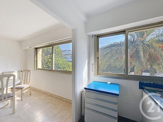 Appartement F1 &agrave; vendre - 1 pi&egrave;ce - 30 m2 - Cannes - 06 - PROVENCE-ALPES-COTE-D-AZUR