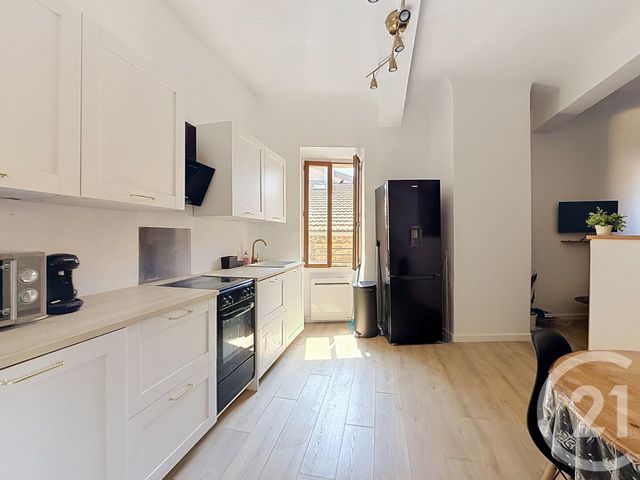 Appartement F2 &agrave; louer - 2 pi&egrave;ces - 42 m2 - Grasse - 06 - PROVENCE-ALPES-COTE-D-AZUR