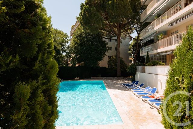Appartement &agrave; vendre - 2 pi&egrave;ces - 36 m2 - Cannes - 06 - PROVENCE-ALPES-COTE-D-AZUR