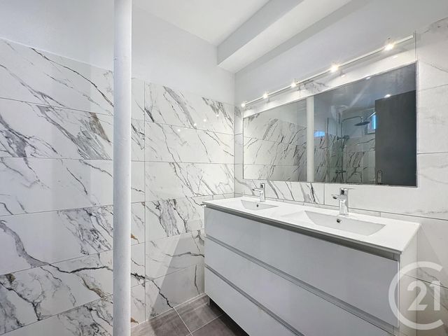 Appartement F3 &agrave; louer - 3 pi&egrave;ces - 53,13 m2 - Le Cannet - 06 - PROVENCE-ALPES-COTE-D-AZUR