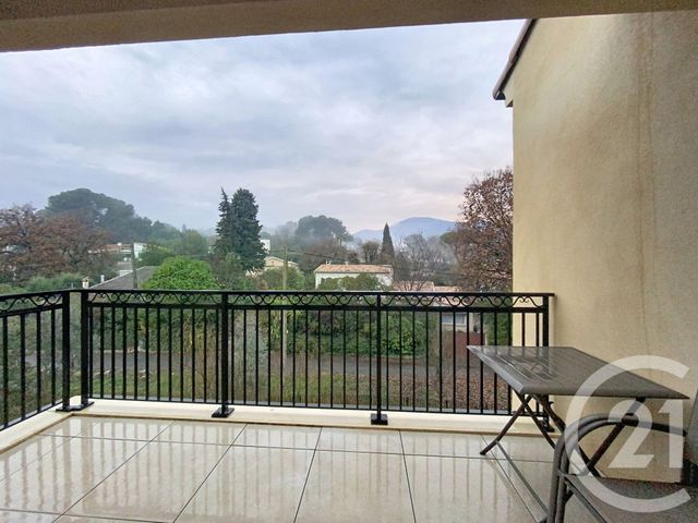 Appartement F2 &agrave; louer - 2 pi&egrave;ces - 43,69 m2 - Roquefort Les Pins - 06 - PROVENCE-ALPES-COTE-D-AZUR