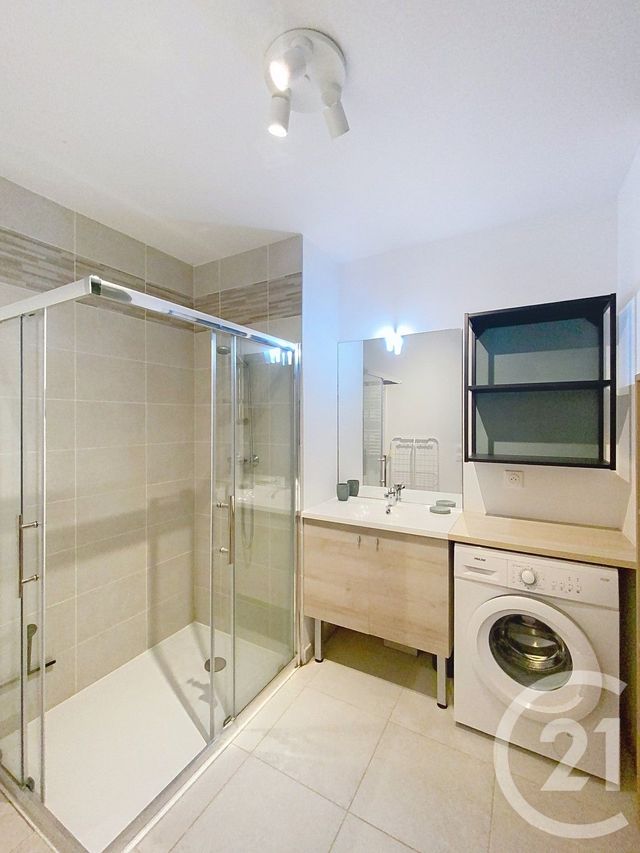 Appartement F2 &agrave; louer - 2 pi&egrave;ces - 43,69 m2 - Roquefort Les Pins - 06 - PROVENCE-ALPES-COTE-D-AZUR