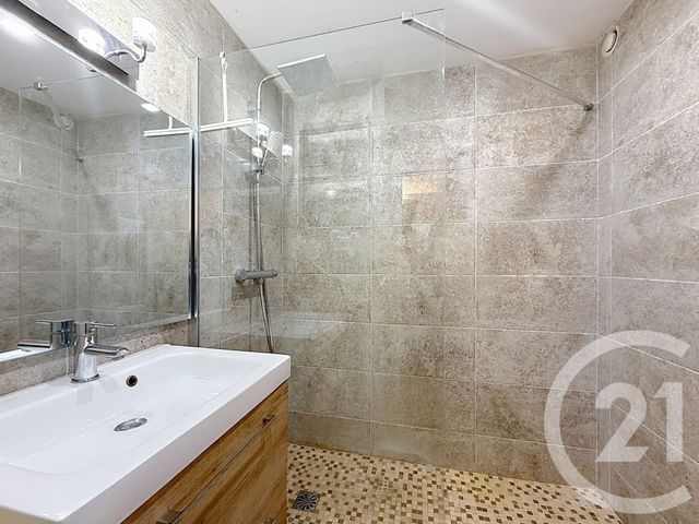 Appartement F2 &agrave; louer - 2 pi&egrave;ces - 45,97 m2 - Mougins - 06 - PROVENCE-ALPES-COTE-D-AZUR