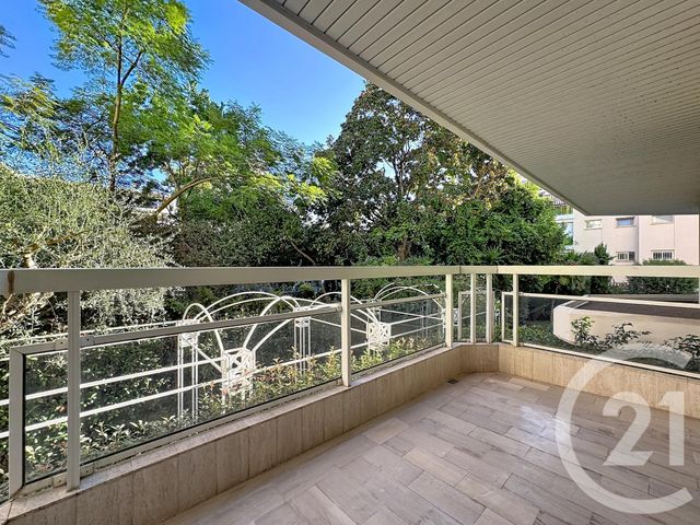 Appartement F3 &agrave; vendre - 3 pi&egrave;ces - 71 m2 - Cannes - 06 - PROVENCE-ALPES-COTE-D-AZUR