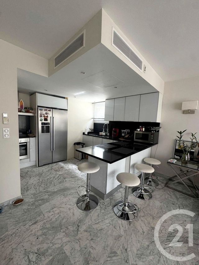 Appartement F3 &agrave; vendre - 3 pi&egrave;ces - 66 m2 - Cannes - 06 - PROVENCE-ALPES-COTE-D-AZUR