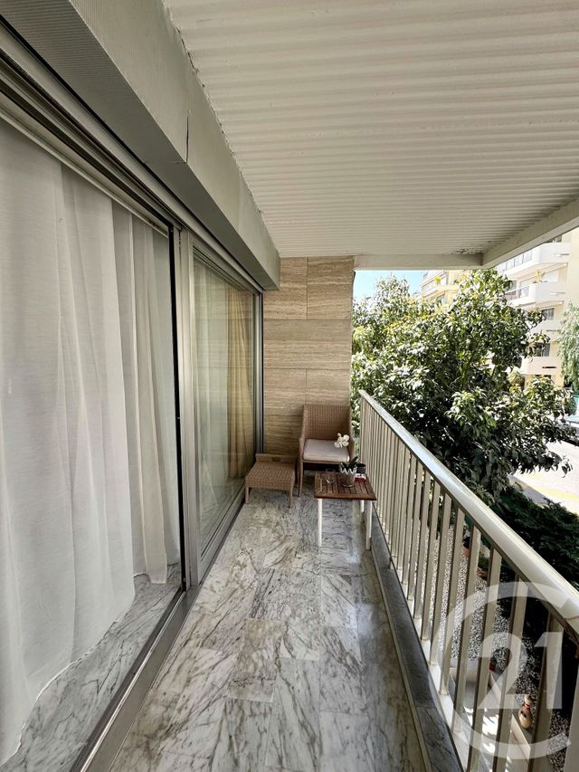 Appartement F3 &agrave; vendre - 3 pi&egrave;ces - 66 m2 - Cannes - 06 - PROVENCE-ALPES-COTE-D-AZUR