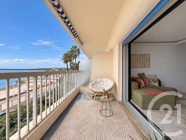 Appartement F2 &agrave; louer - 2 pi&egrave;ces - 28,51 m2 - Cannes - 06 - PROVENCE-ALPES-COTE-D-AZUR
