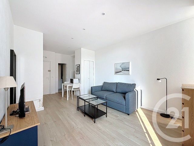 Appartement F1 &agrave; louer - 1 pi&egrave;ce - 23,51 m2 - Cannes - 06 - PROVENCE-ALPES-COTE-D-AZUR