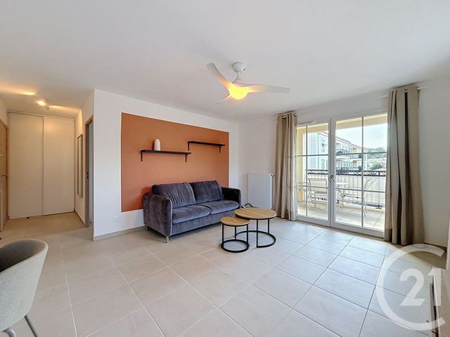 Appartement F2 &agrave; louer - 2 pi&egrave;ces - 45,49 m2 - Roquefort Les Pins - 06 - PROVENCE-ALPES-COTE-D-AZUR