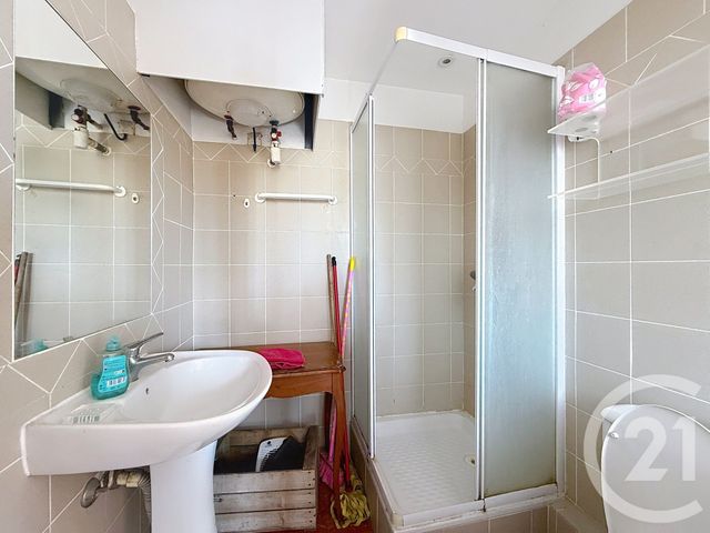 Appartement F1 &agrave; louer - 1 pi&egrave;ce - 21,48 m2 - Valbonne - 06 - PROVENCE-ALPES-COTE-D-AZUR