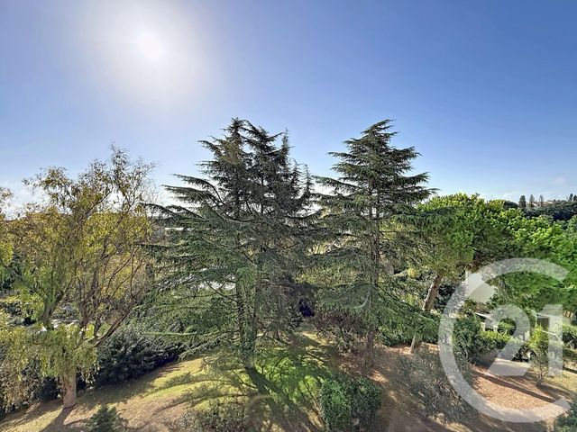 Appartement F2 &agrave; louer - 2 pi&egrave;ces - 52,60 m2 - Antibes - 06 - PROVENCE-ALPES-COTE-D-AZUR