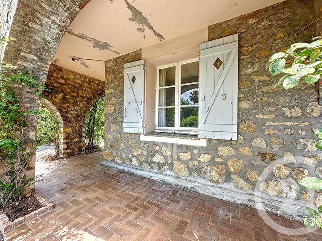 Appartement F1 &agrave; louer - 1 pi&egrave;ce - 56,55 m2 - Mougins - 06 - PROVENCE-ALPES-COTE-D-AZUR