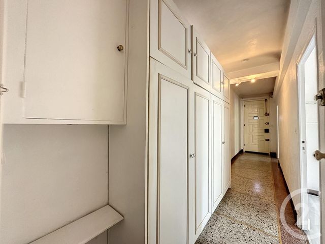 Appartement F1 &agrave; louer - 1 pi&egrave;ce - 56,55 m2 - Mougins - 06 - PROVENCE-ALPES-COTE-D-AZUR