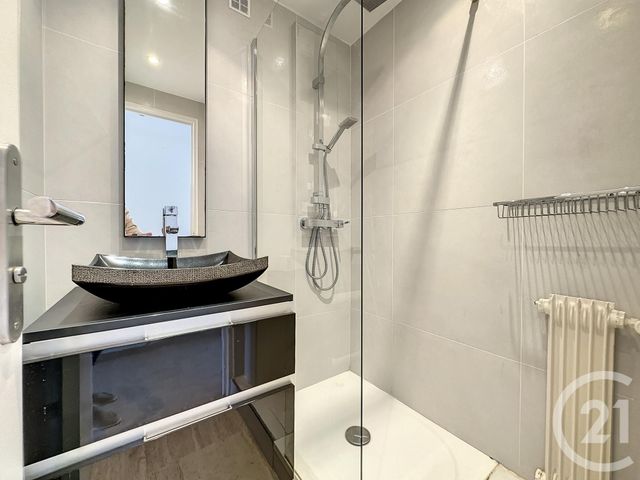 Appartement F3 &agrave; louer - 3 pi&egrave;ces - 83,93 m2 - Cannes - 06 - PROVENCE-ALPES-COTE-D-AZUR
