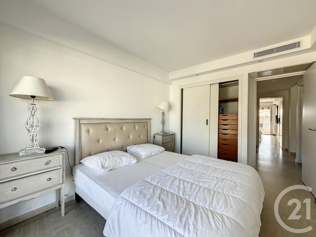 Appartement F3 &agrave; louer - 3 pi&egrave;ces - 83,93 m2 - Cannes - 06 - PROVENCE-ALPES-COTE-D-AZUR