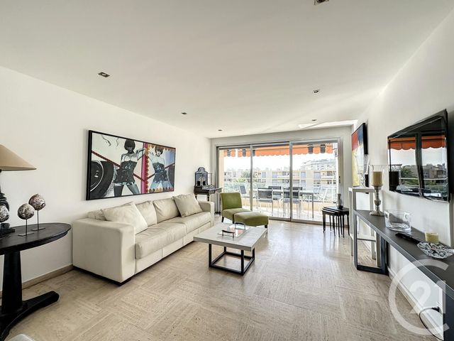 Appartement F3 &agrave; louer - 3 pi&egrave;ces - 83,93 m2 - Cannes - 06 - PROVENCE-ALPES-COTE-D-AZUR