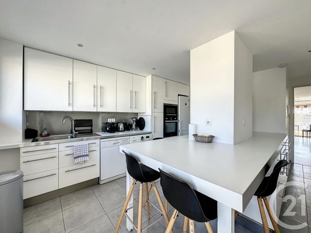 Appartement F3 &agrave; louer - 3 pi&egrave;ces - 83,93 m2 - Cannes - 06 - PROVENCE-ALPES-COTE-D-AZUR