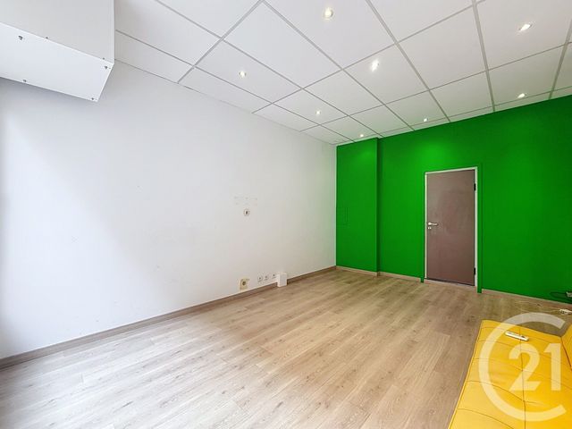 Local commercial à louer - 63.0 m2 - 06 - Alpes-Maritimes