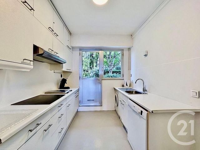Appartement F3 &agrave; vendre - 3 pi&egrave;ces - 103 m2 - Cannes - 06 - PROVENCE-ALPES-COTE-D-AZUR