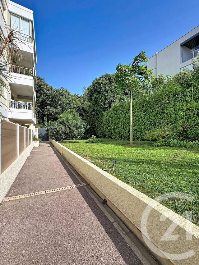 Appartement F3 &agrave; vendre - 3 pi&egrave;ces - 80 m2 - Cannes - 06 - PROVENCE-ALPES-COTE-D-AZUR