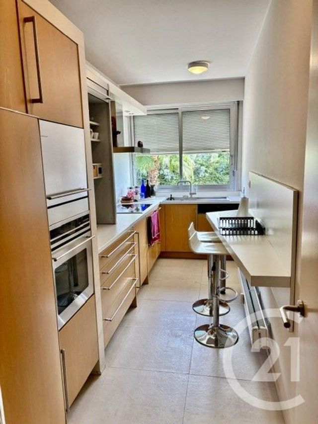 Appartement F3 &agrave; vendre - 3 pi&egrave;ces - 90 m2 - Vallauris - 06 - PROVENCE-ALPES-COTE-D-AZUR