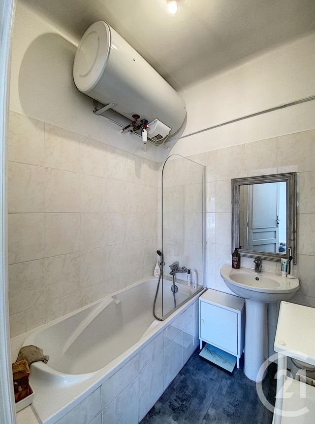 Appartement F2 &agrave; louer - 2 pi&egrave;ces - 54,94 m2 - Cannes - 06 - PROVENCE-ALPES-COTE-D-AZUR