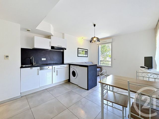 Appartement F1 &agrave; louer - 1 pi&egrave;ce - 27,26 m2 - Cannes - 06 - PROVENCE-ALPES-COTE-D-AZUR