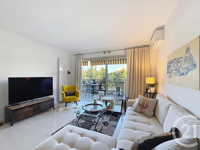 Appartement F2 &agrave; vendre - 2 pi&egrave;ces - 56 m2 - Cannes - 06 - PROVENCE-ALPES-COTE-D-AZUR
