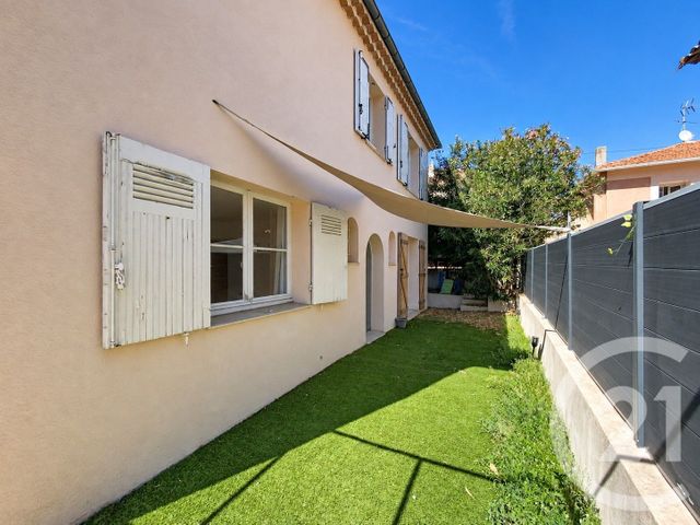 Maison &agrave; louer - 4 pi&egrave;ces - 135 m2 - Le Cannet - 06 - PROVENCE-ALPES-COTE-D-AZUR