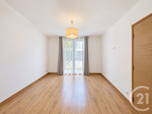 Maison &agrave; louer - 4 pi&egrave;ces - 135 m2 - Le Cannet - 06 - PROVENCE-ALPES-COTE-D-AZUR