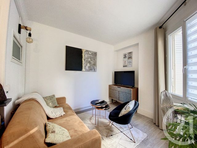 Appartement F2 &agrave; louer - 2 pi&egrave;ces - 31,44 m2 - Cannes - 06 - PROVENCE-ALPES-COTE-D-AZUR