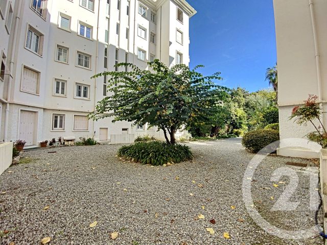 Appartement F2 &agrave; louer - 2 pi&egrave;ces - 31,44 m2 - Cannes - 06 - PROVENCE-ALPES-COTE-D-AZUR