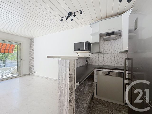 Appartement F2 &agrave; louer - 2 pi&egrave;ces - 33,72 m2 - Le Cannet - 06 - PROVENCE-ALPES-COTE-D-AZUR