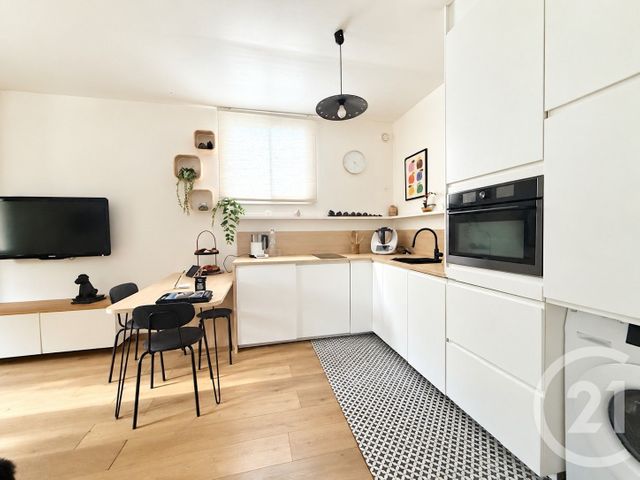 Appartement F2 &agrave; louer - 2 pi&egrave;ces - 42 m2 - Cannes - 06 - PROVENCE-ALPES-COTE-D-AZUR
