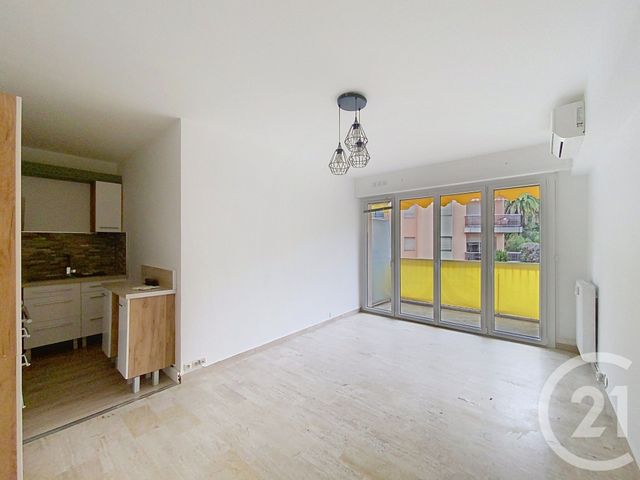 Appartement F2 &agrave; louer - 2 pi&egrave;ces - 50,01 m2 - Cannes - 06 - PROVENCE-ALPES-COTE-D-AZUR